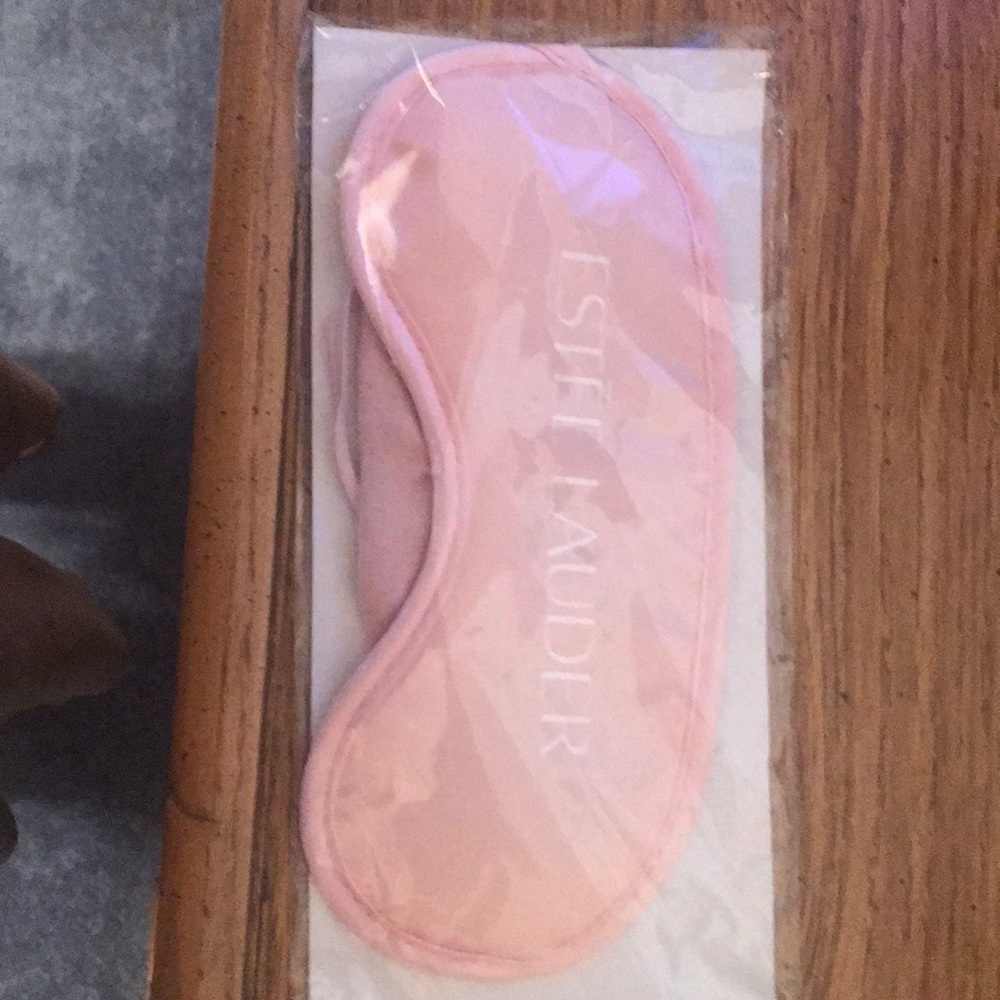 NEW IN PACKAGE ESTEE LAUDER EYE MASK